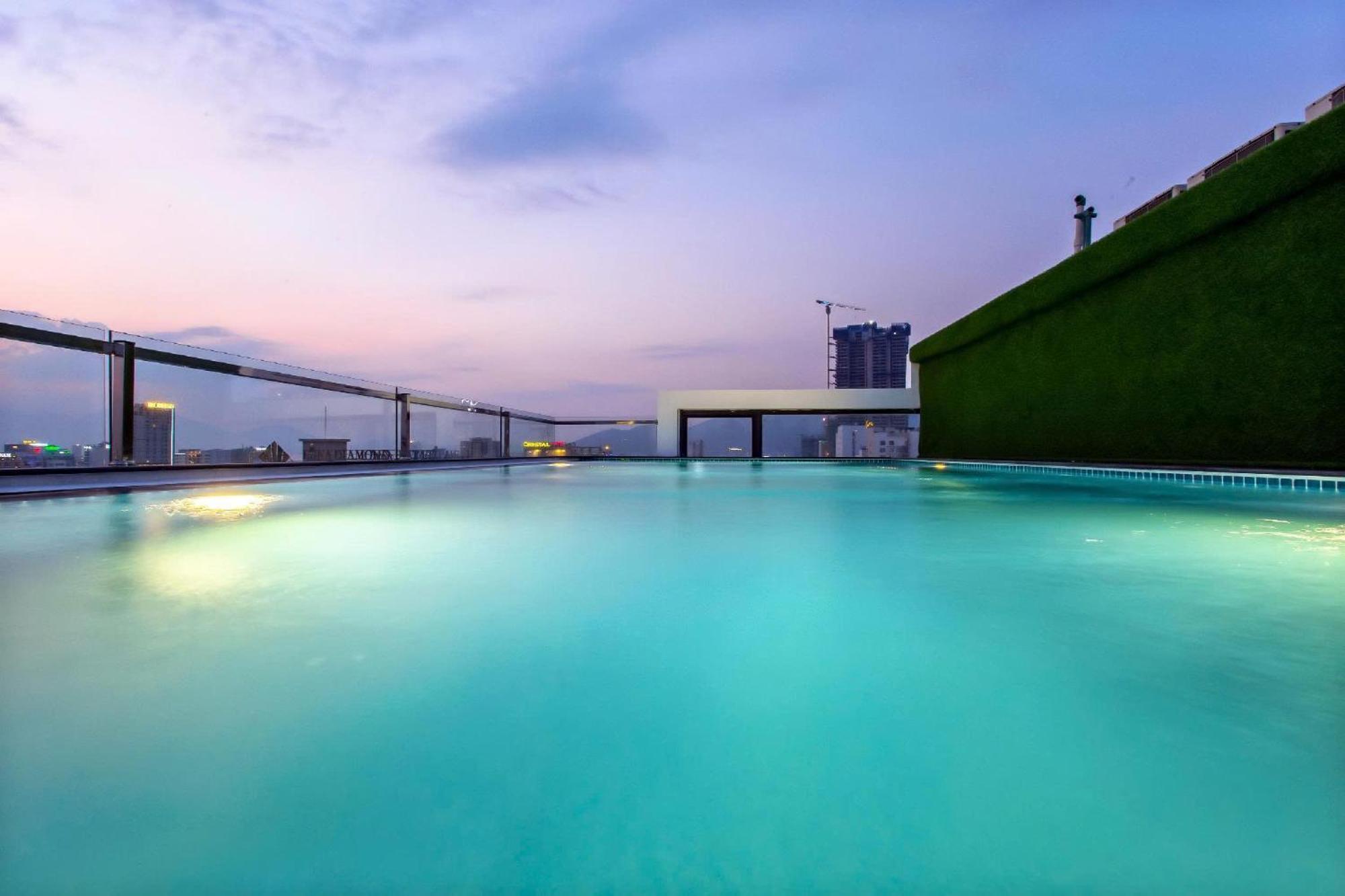 Ocean Haven Hotel Da Nang Exterior photo