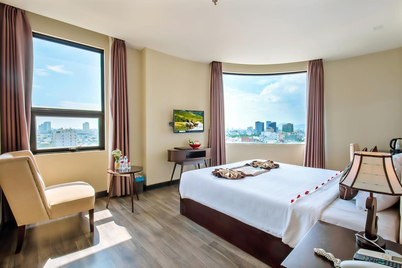 Ocean Haven Hotel Da Nang Exterior photo