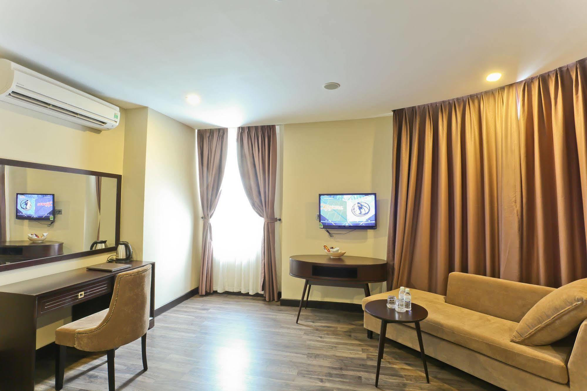 Ocean Haven Hotel Da Nang Exterior photo
