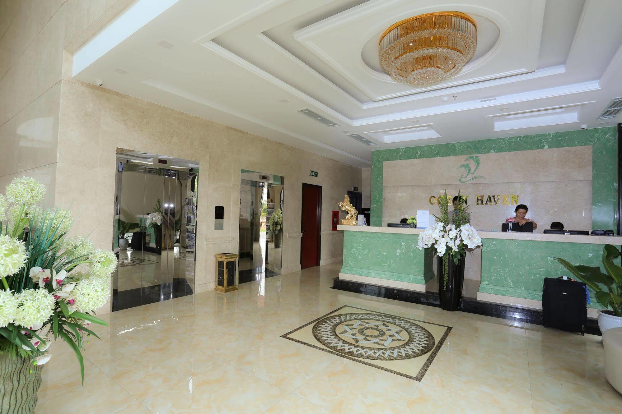 Ocean Haven Hotel Da Nang Exterior photo